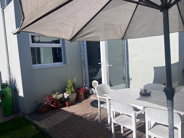 2 Bedroom Property for Sale in Waves Edge Western Cape